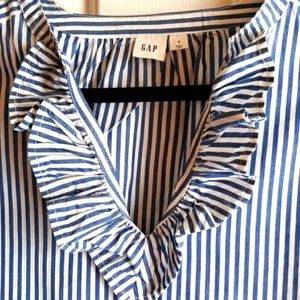 Gap Striped Blue/White  Cotton Blouse. Size Small
